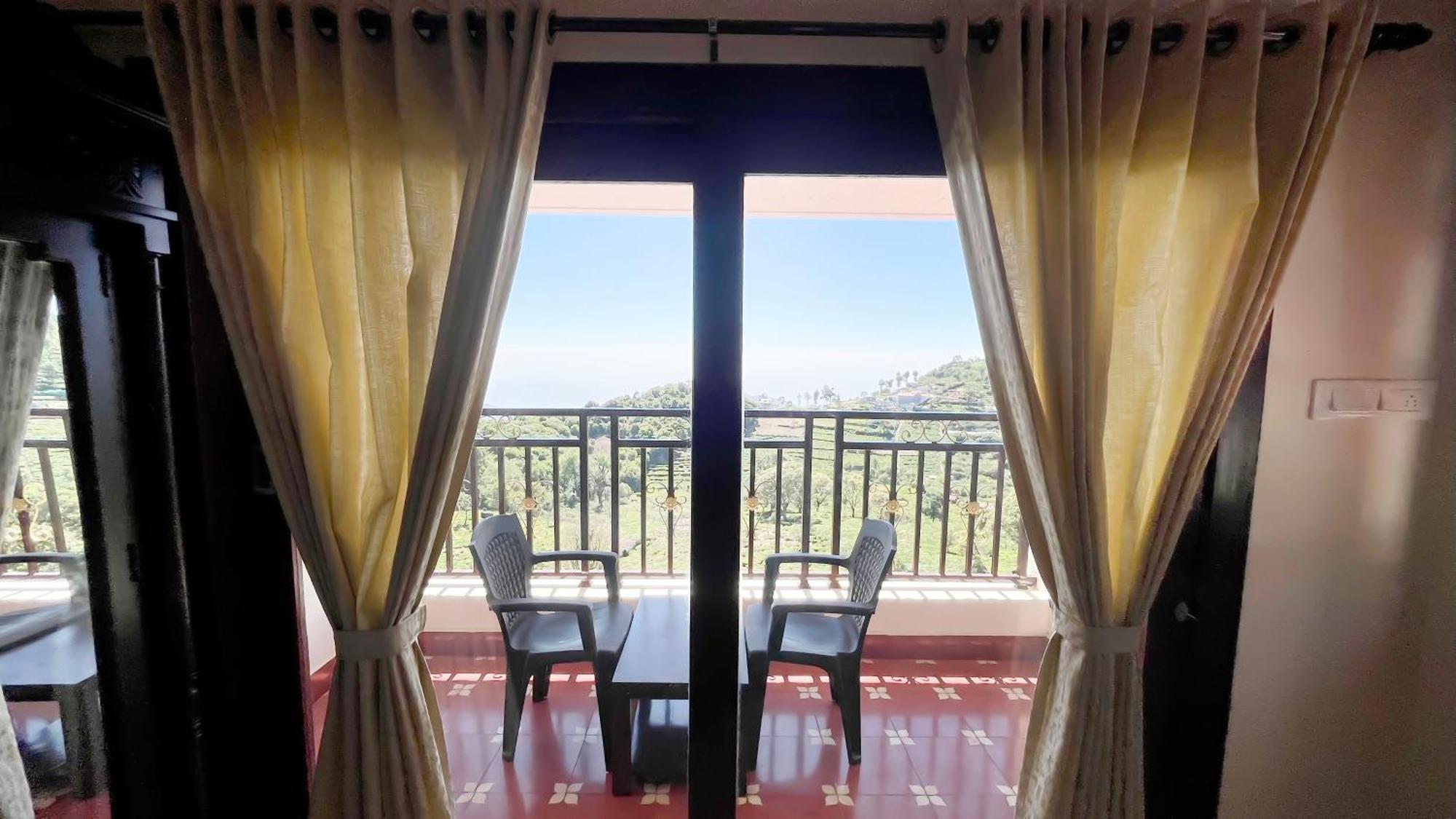 The Royale Ridge Hotel Kotagiri Bagian luar foto
